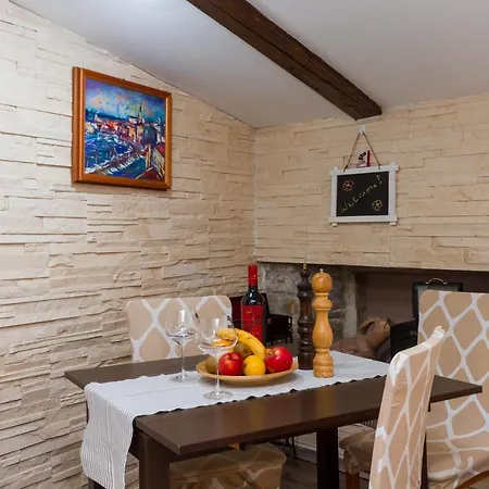 Appartement Pyrrhanum