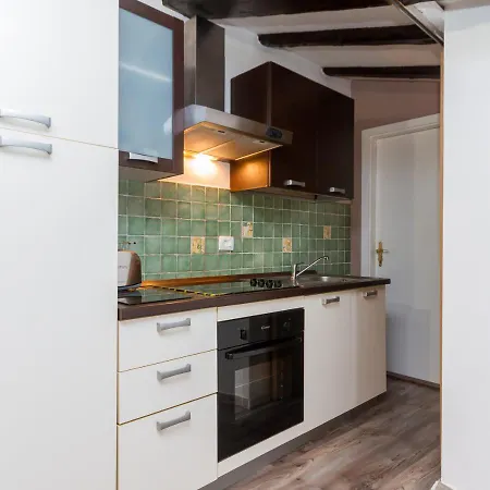 Appartement Pyrrhanum